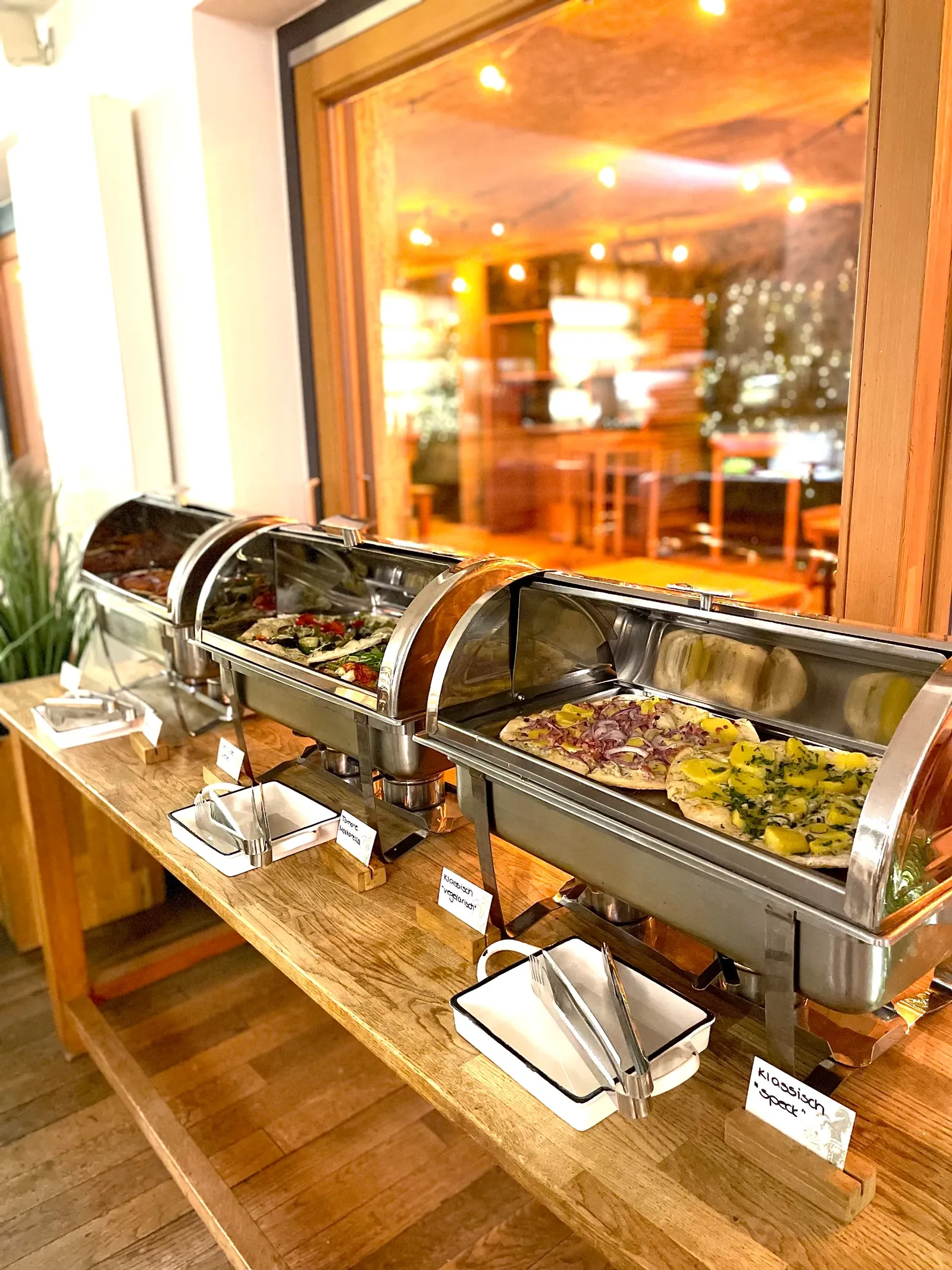 景观：Dinnete自助餐